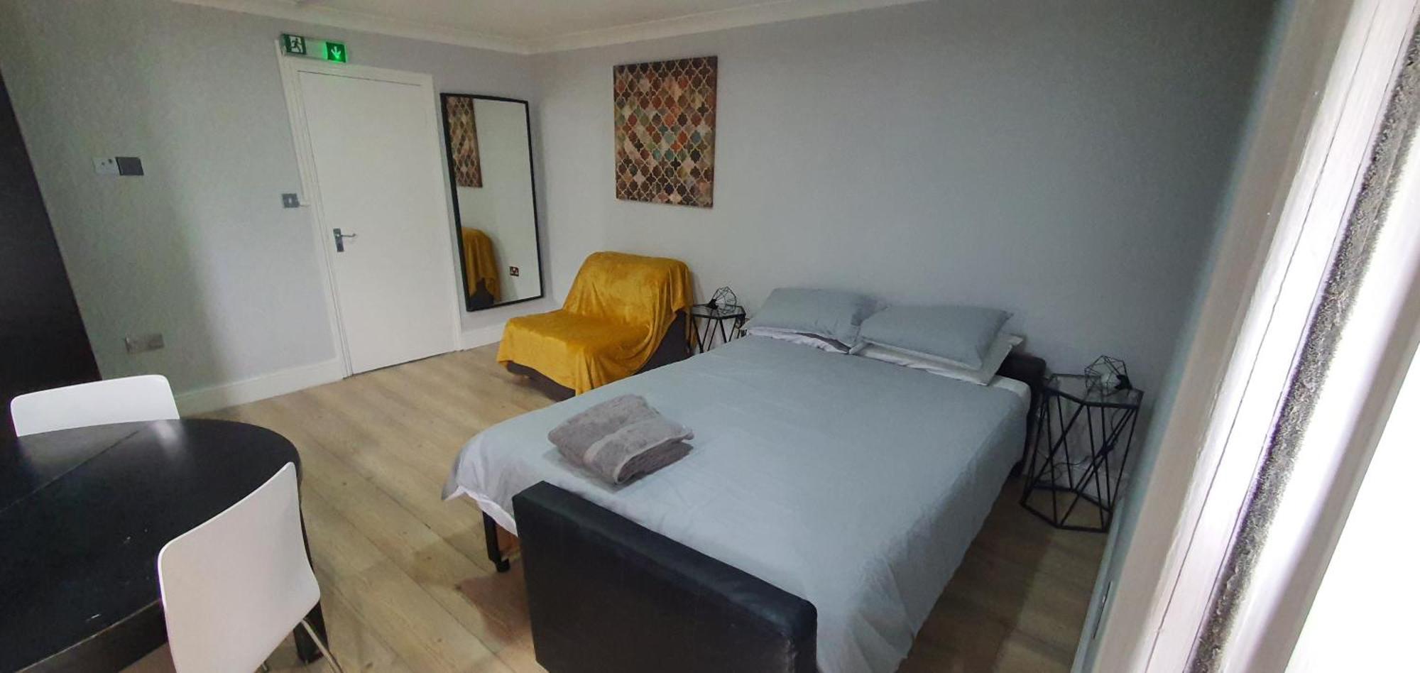 Dodi Aparts London, Near Stratford Close To Tube Station Room photo